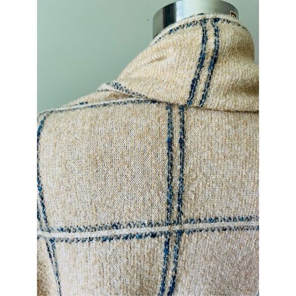St. John Collection Tan Cardigan Wrap Poncho sz M / L Wool blend - Picture 6 of 9